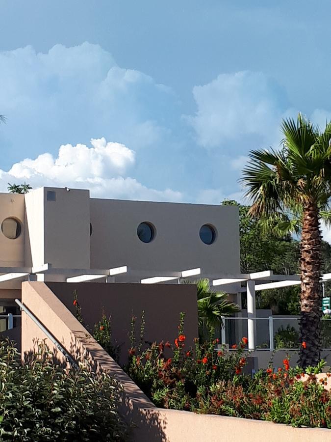 Les Parasols D'Argens Roquebrune-sur-Argens Exterior photo